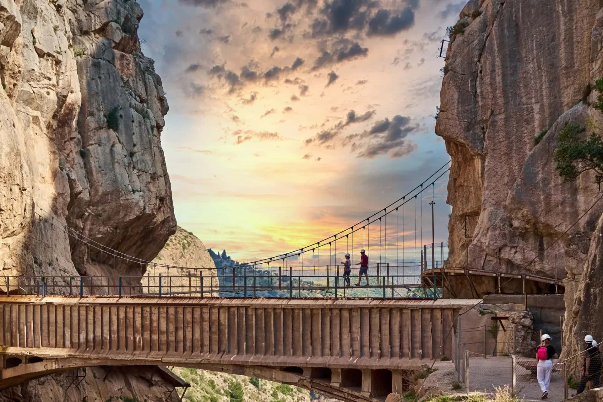 Desde Fuengirola: Excursión guiada de un día al Caminito del Rey en Málaga - Imagen principal