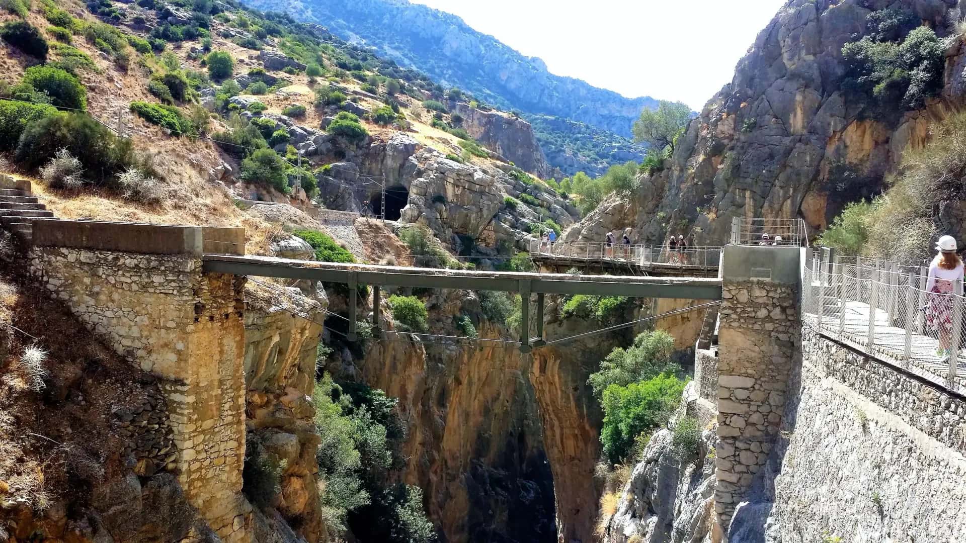 Desde Málaga: Excursión en Grupo al Caminito del Rey en Málaga - Foto 2