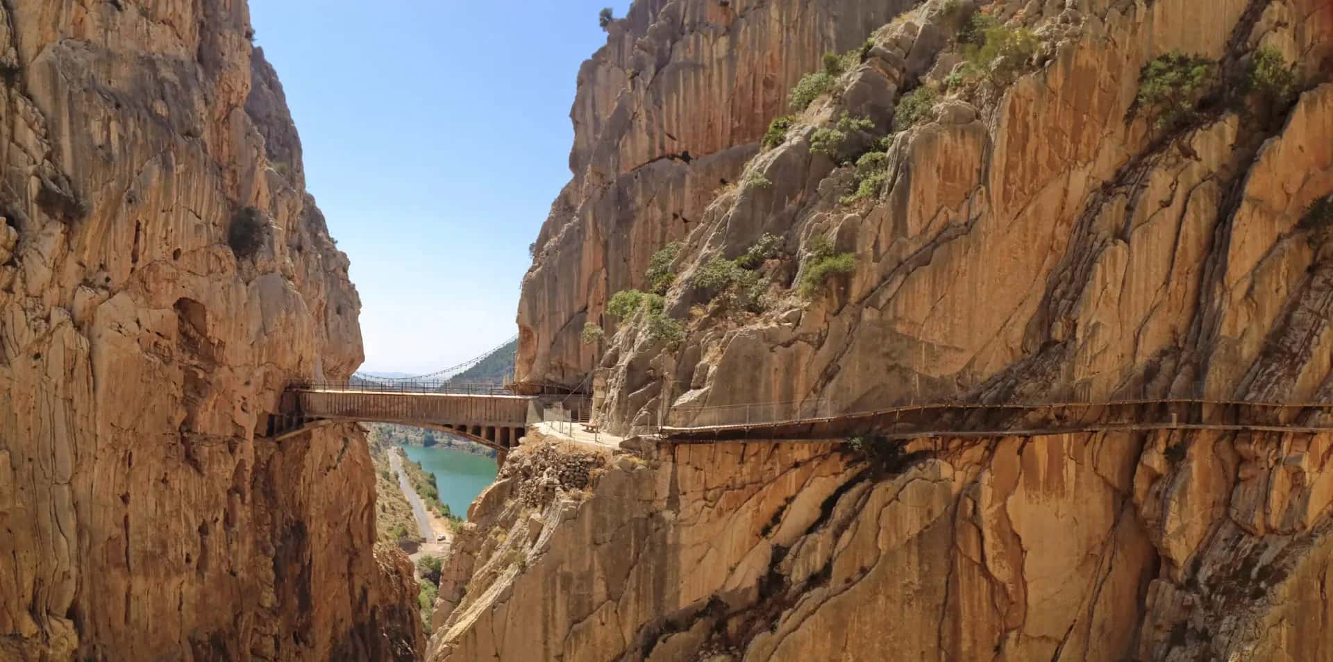 Desde Málaga: Tour en grupo reducido Caminito del Rey con picnic en Málaga - Foto 4