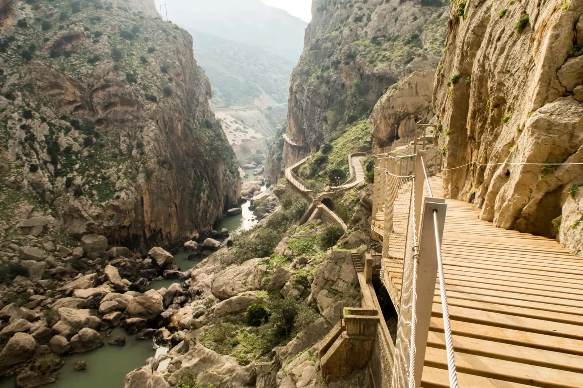 Desde Málaga: Tour en grupo reducido Caminito del Rey con picnic en Málaga - Foto 3