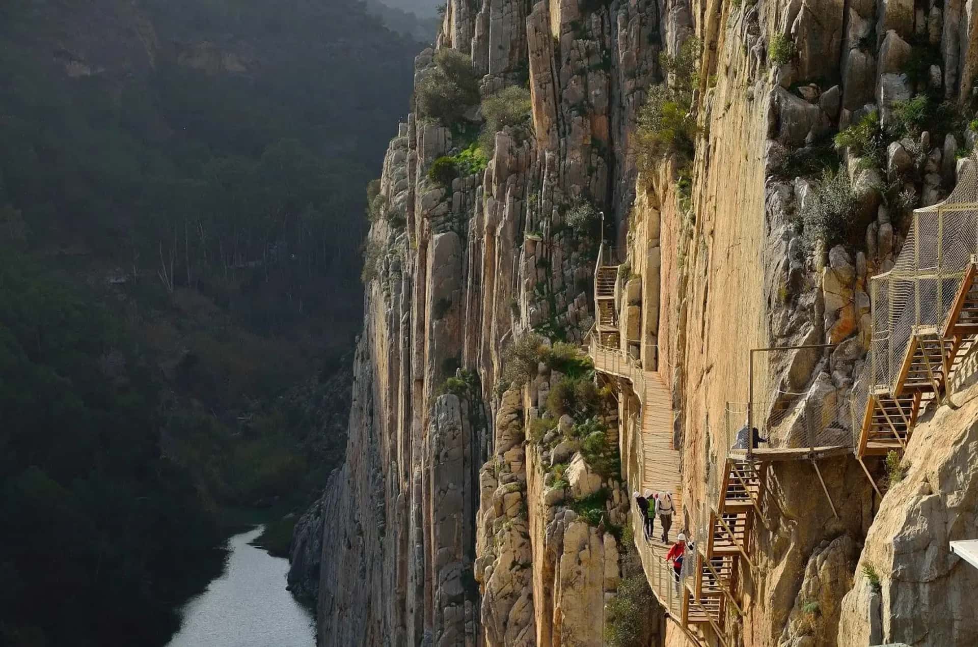 Desde Málaga: Tour en grupo reducido Caminito del Rey con picnic en Málaga - Foto 2