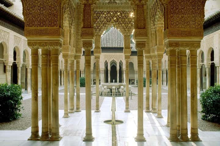 Visita a la Alhambra con guía oficial privado en Granada en Granada - Foto 8