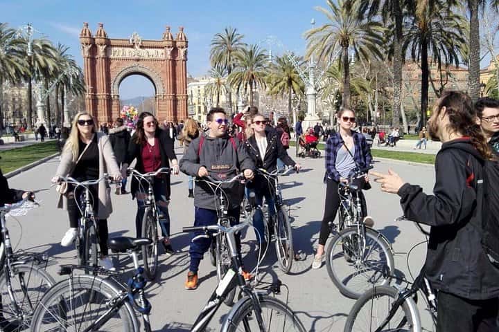 Tour privado en bicicleta por Barcelona en Barcelona - Foto 4