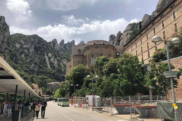 Tour privado de Montserrat desde Barcelona con recogida en Barcelona - Foto 4