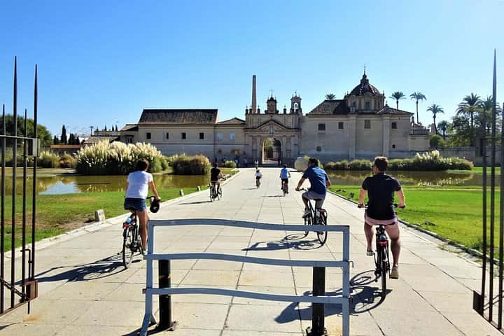 Tour privado en bicicleta eléctrica por Sevilla en Sevilla - Foto 4