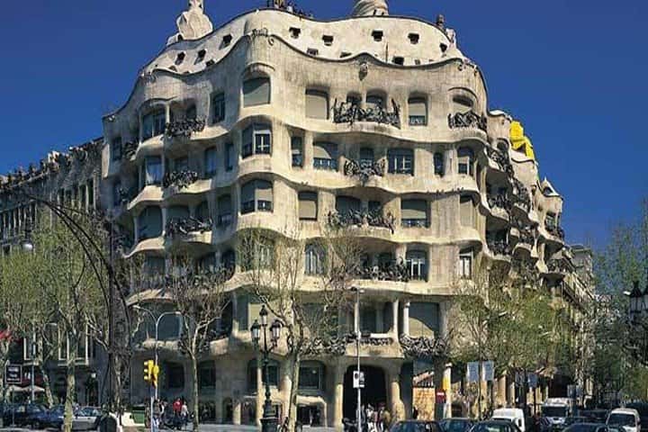 Tour Barcelona Gaudí : Sagrada Familia, Casa Batlló & Casa Mila en Barcelona - Foto 2