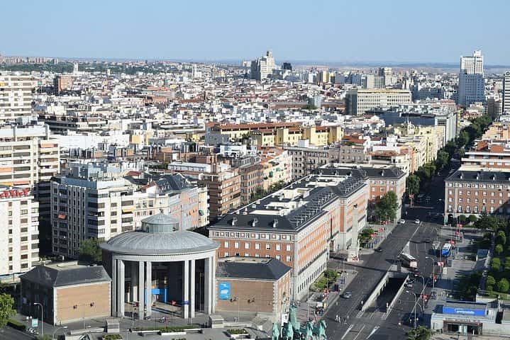 Tours privados en Madrid, Zaragoza y Barcelona con transporte incluido. en Madrid - Foto 9