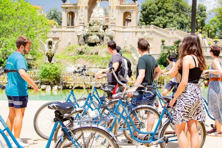 Montjuïc: Magic & Art Bike Tour Barcelona en Barcelona - Foto 4