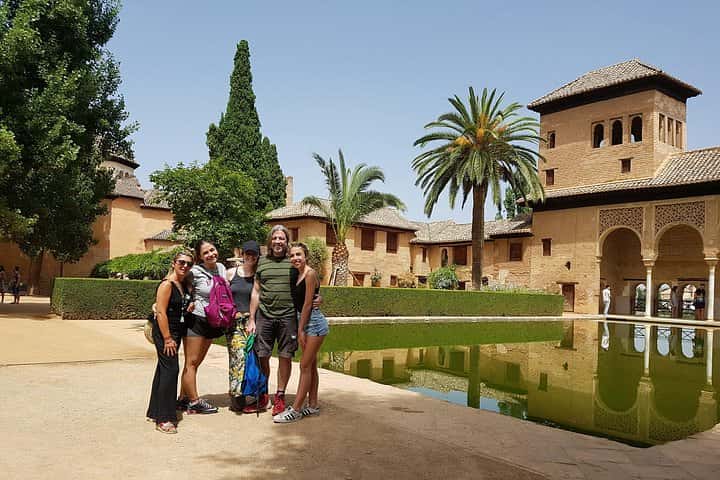 Alhambra Guia Oficial Privado (si tiene su entrada alhambra ) en Granada - Foto 14