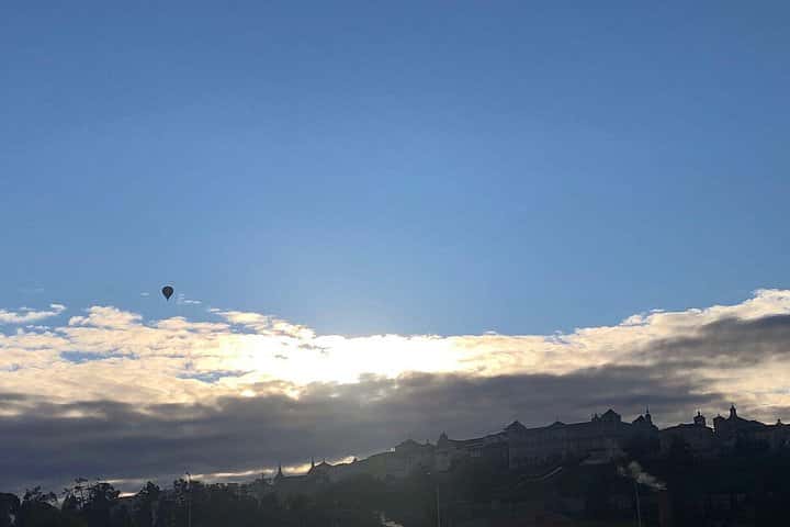 Globo aerostático sobre Toledo con traslados opcionales desde Madrid en Madrid - Foto 2