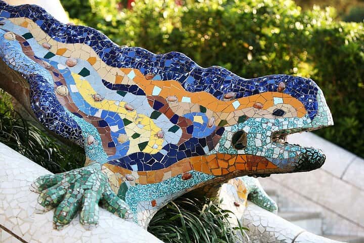 Tour por las casas de Park Guell y Gaudí con guía experto en estilo moderno en Barcelona - Imagen principal