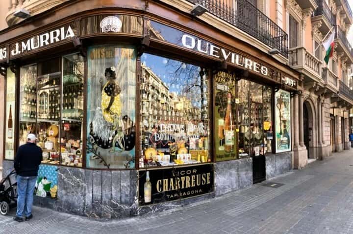 Tour por las casas de Park Guell y Gaudí con guía experto en estilo moderno en Barcelona - Foto 8