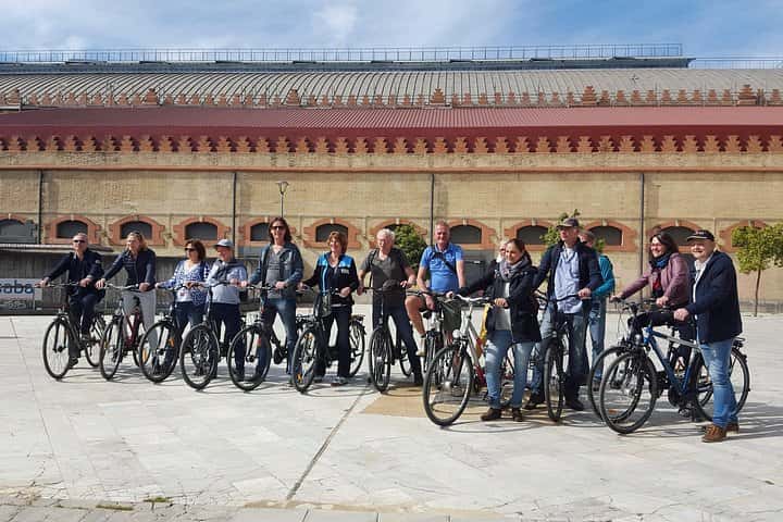 Tour Guiado en Bicicleta por Sevilla con Guía Certificado en Sevilla - Foto 3