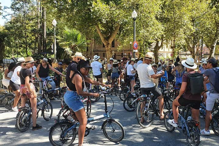 Tour Guiado en Bicicleta por Sevilla con Guía Certificado en Sevilla - Foto 6