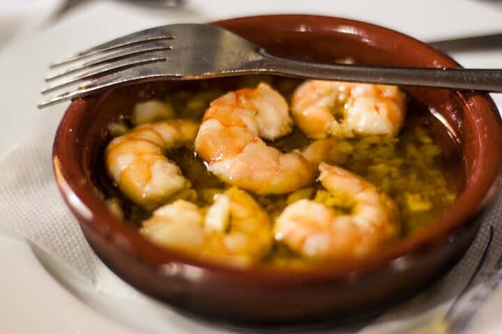 Tour gastronómico por Sevilla : Vermut, Churros & 10 + Sabrosos Platos Locales en Sevilla - Foto 11