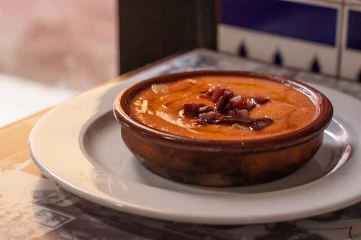 Tour gastronómico por Sevilla : Vermut, Churros & 10 + Sabrosos Platos Locales en Sevilla - Foto 8