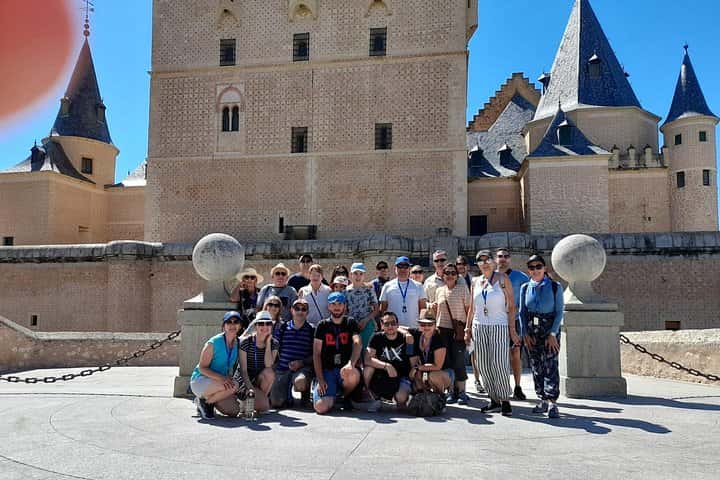 Desde Madrid: Tour Privado Oficial a Ávila & Segovia en Madrid - Foto 11