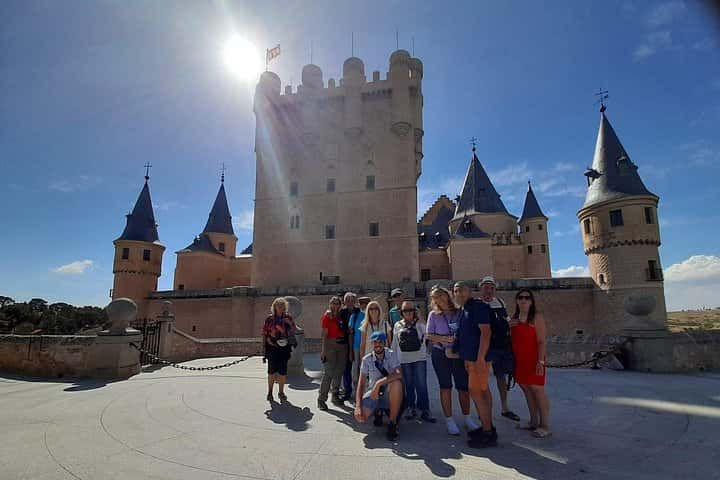 Desde Madrid: Tour Privado Oficial a Ávila & Segovia en Madrid - Foto 9
