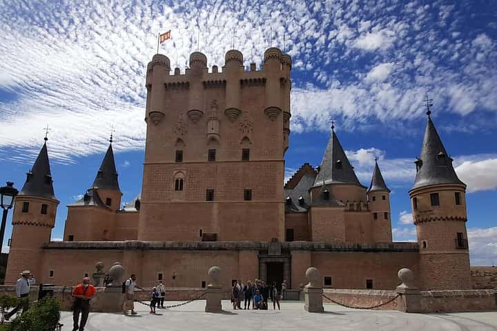 Desde Madrid: Tour Privado Oficial a Ávila & Segovia en Madrid - Foto 13
