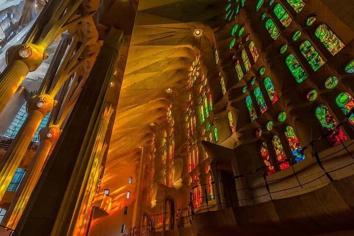 Hora Dorada Sagrada Familia y Sunset Park Güell  en Barcelona - Foto 2