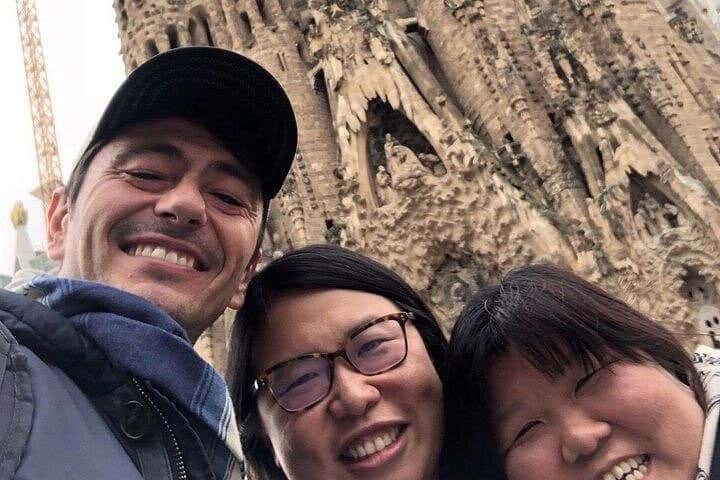 Hora Dorada Sagrada Familia y Sunset Park Güell  en Barcelona - Foto 9