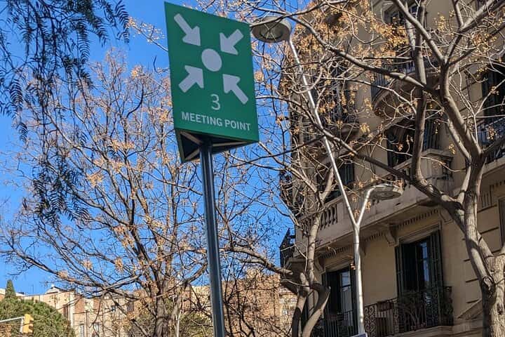 Hora Dorada Sagrada Familia y Sunset Park Güell  en Barcelona - Foto 3