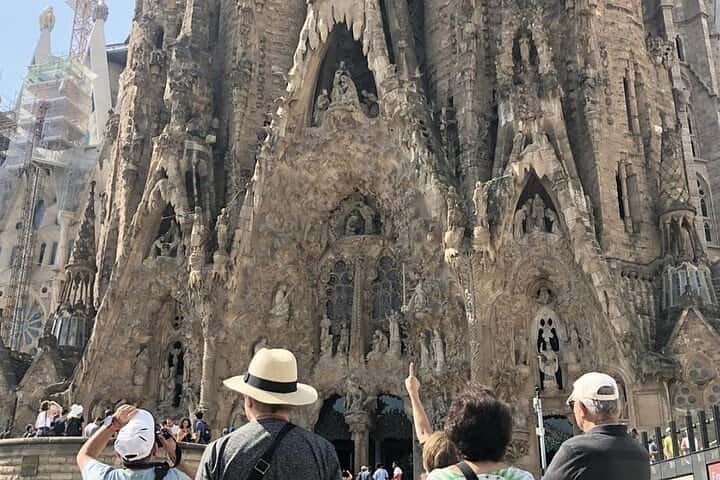 Hora Dorada Sagrada Familia y Sunset Park Güell  en Barcelona - Foto 10