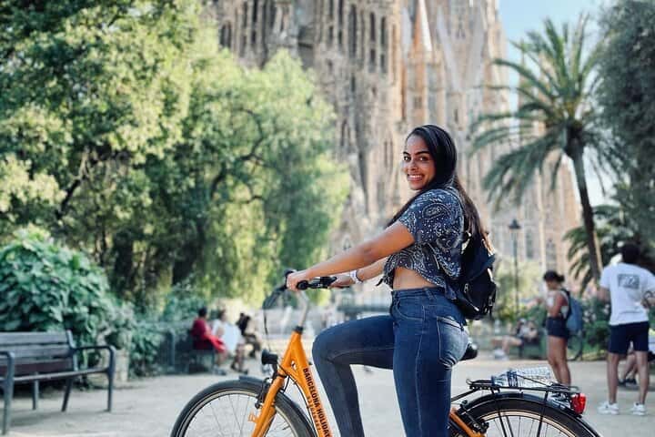 Barcelona Sightseeing en bicicleta con sesión de fotos y tapas en Barcelona - Foto 18