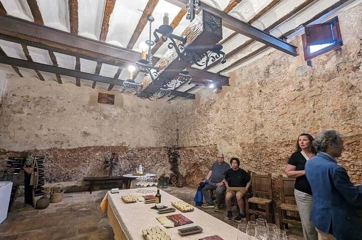 Requena Somm. Viñedos Privados / Degustación de Vinos Premium 1/2 Día en Valencia - Foto 18