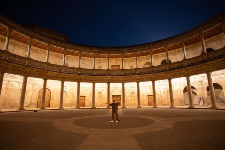 Tour privado de día o noche a la Alhambra en Granada - Foto 17