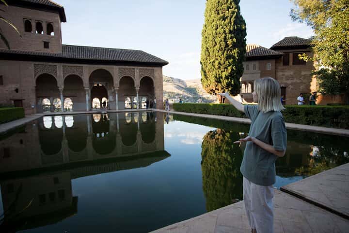 Tour privado de día o noche a la Alhambra en Granada - Foto 10