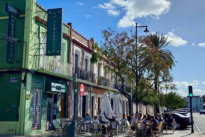Tour autoguiado a pie y en bicicleta 1 + 1 Descubre Valencia en Valencia - Foto 13