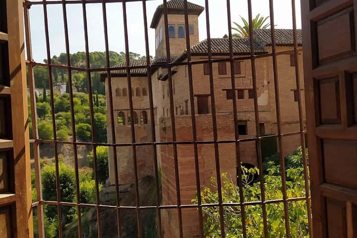Alhambra completa con guía turístico- Evite colas de individuales en Granada - Foto 17