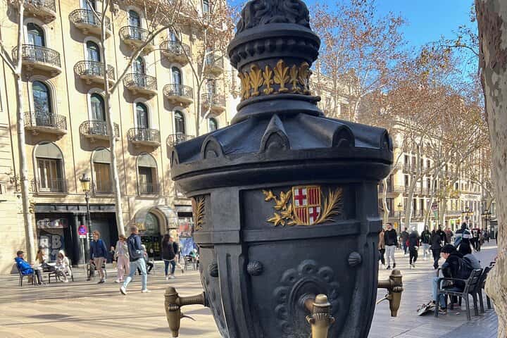 Tour privado de descubrimientos de Barcelona en Barcelona - Foto 10