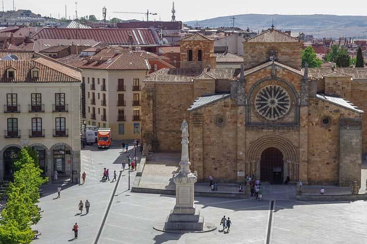 Tour Privado de Ávila y Segovia desde Madrid en Madrid - Foto 2