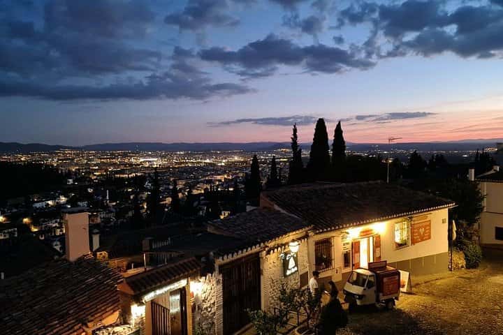 Recorrido privado por la Alhambra de Granada(incluye tickets) en Granada - Foto 3