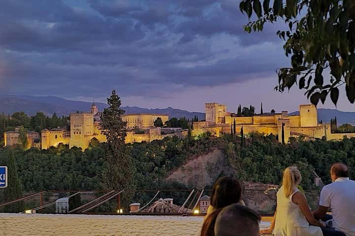 Recorrido privado por la Alhambra de Granada(incluye tickets) en Granada - Foto 5