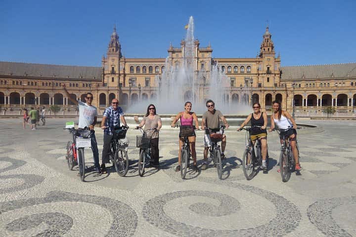 Tour privado en bicicleta eléctrica por Sevilla en Sevilla - Foto 3
