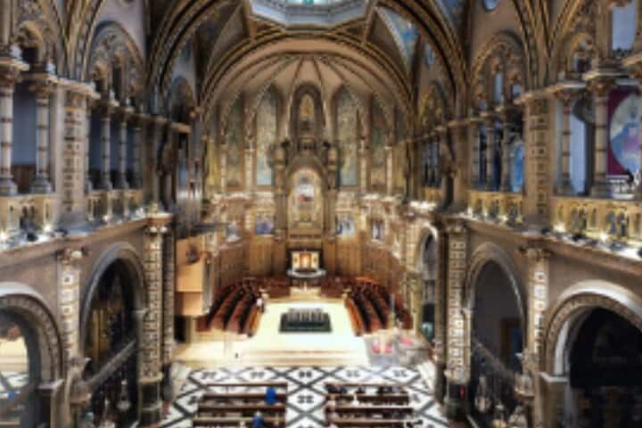 Excursión privada a Montserrat y bodega desde Barcelona en Barcelona - Foto 5