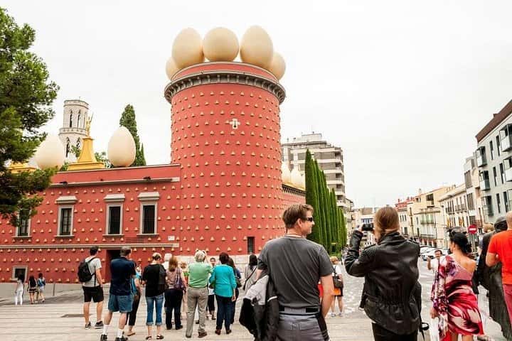 Excursión de día completo desde Barcelona al Museo de Girona y Dali en Barcelona - Imagen principal