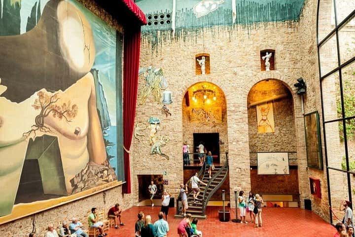 Excursión de día completo desde Barcelona al Museo de Girona y Dali en Barcelona - Foto 2