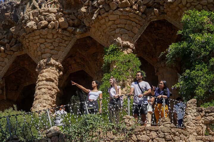 Visita guiada por Park Guell con entrada sin colas en Barcelona - Foto 4