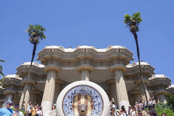 Visita guiada por Park Guell con entrada sin colas en Barcelona - Foto 10