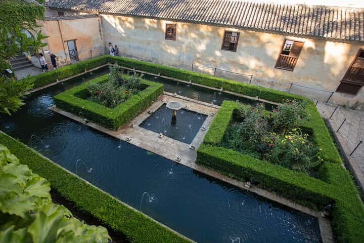 Tour privado de día o noche a la Alhambra en Granada - Foto 9