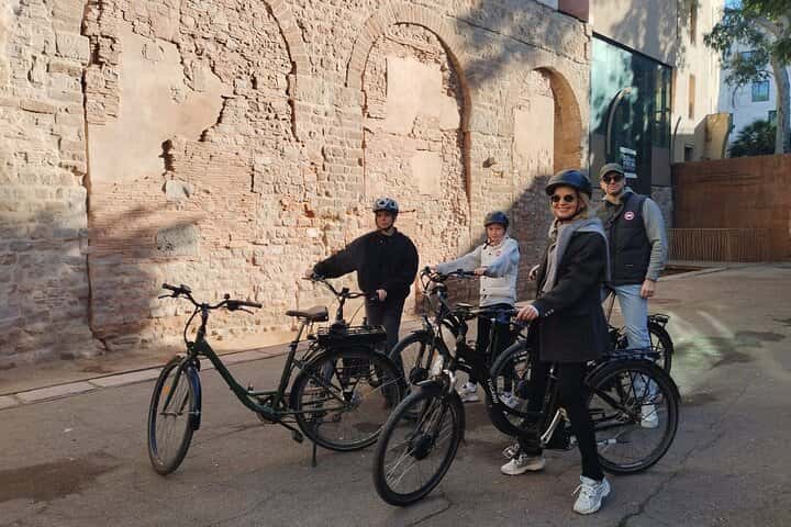 Tour privado en bicicleta por Barcelona en Barcelona - Foto 2