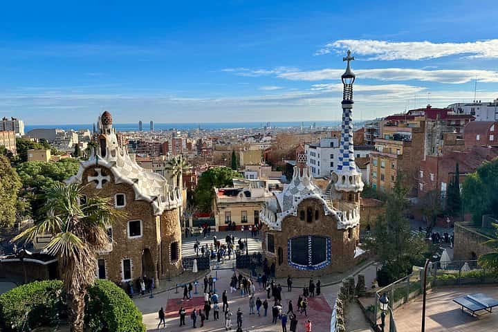 Visita guiada privada a Park Guell con un guía turístico de cinco estrellas en Barcelona - Imagen principal