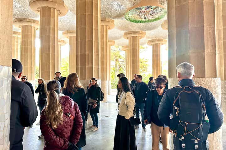 Visita guiada privada a Park Guell con un guía turístico de cinco estrellas en Barcelona - Foto 6