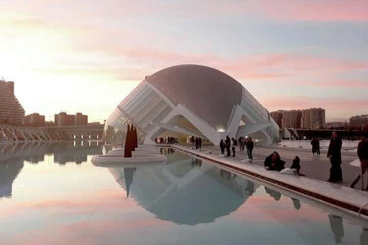 Bike tour by local points of interest with history en Valencia - Photo 6