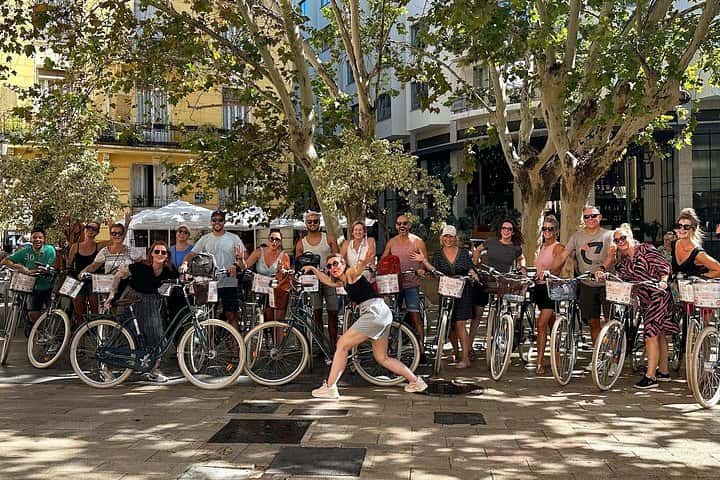 Bike tour by local points of interest with history en Valencia - Photo 24