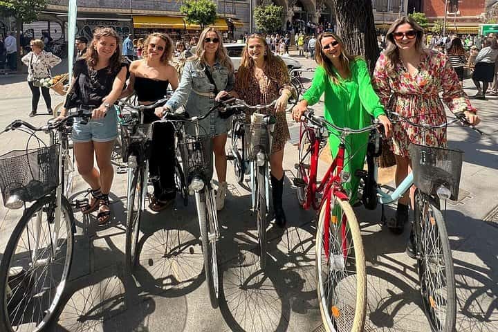 Bike tour by local points of interest with history en Valencia - Photo 26